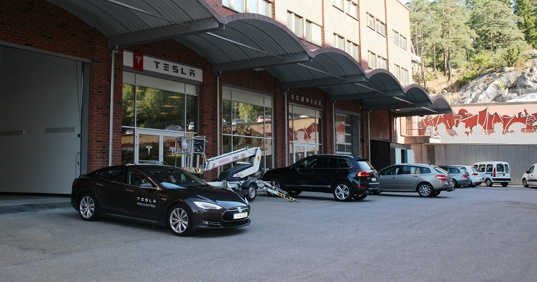 Tesla Service Center Stockholm